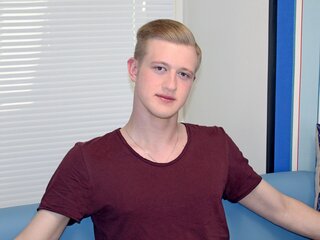 Live AdrianInviting