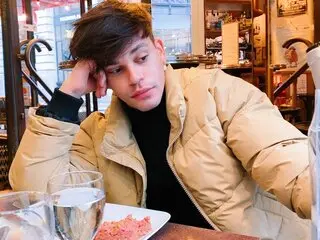 Nackt ElliotRose