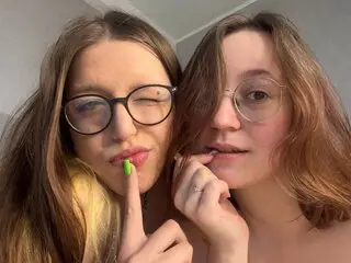 Porn ZeldaAndLynna